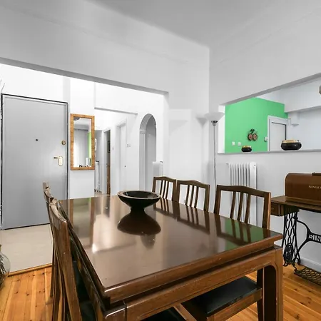 F & B Collection - Flat For 6