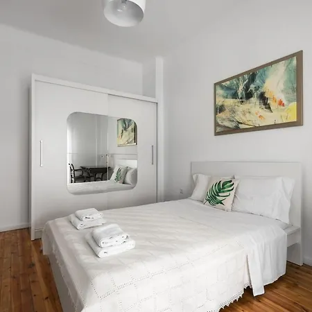 F & B Collection - Flat For 6 * Szaloniki