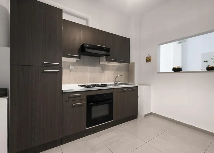 F & B Collection - Flat For 6 Appartement