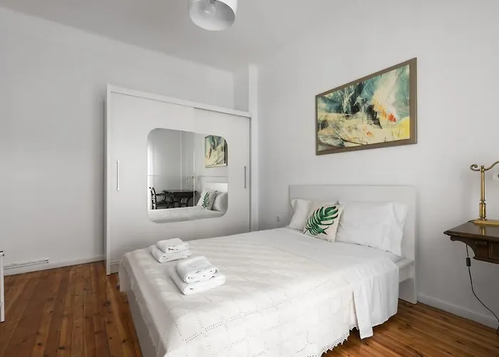 F & B Collection - Flat For 6 * Thessalonique